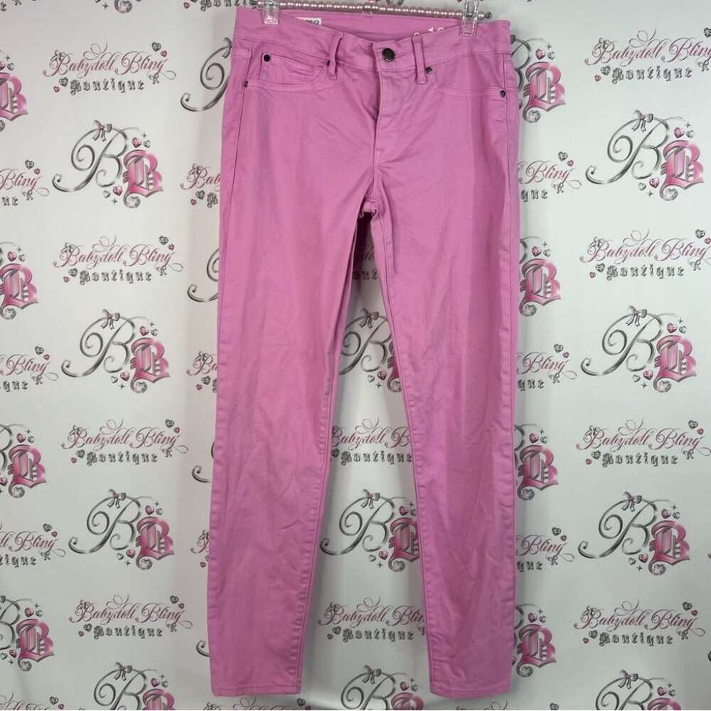 GAP jeans bright bubblegum pink pockets comfy Vibrant Pink Denim legging Jean